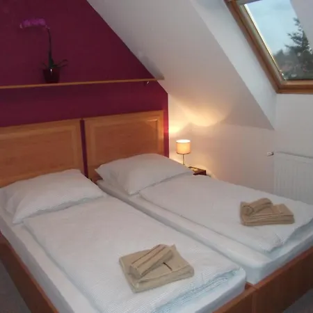 Apartmán Rozsa Apartman *